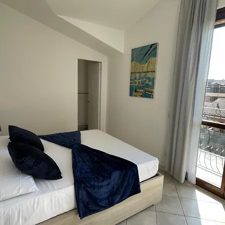 Dehomes - Relax & Business Apartament Buccinasco